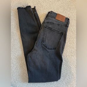 Madewell 10 inch high-rise skinny, size 28 black jeans